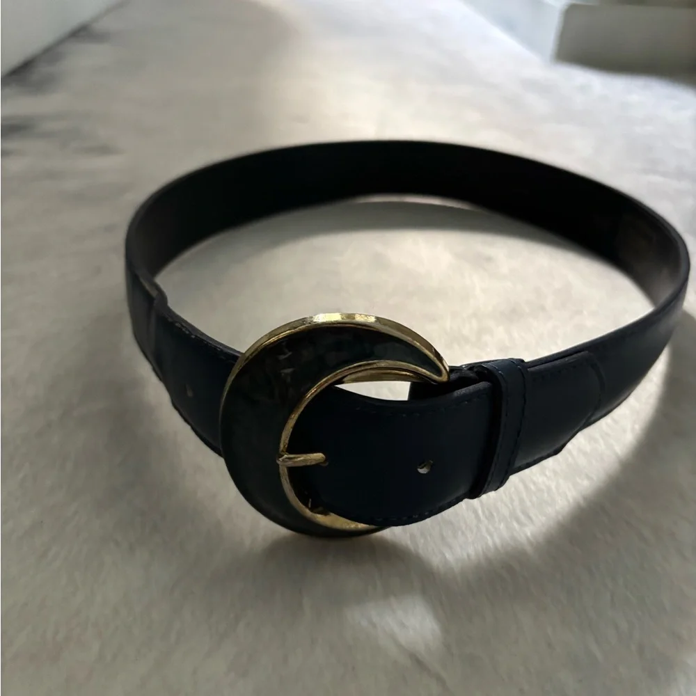 Worthington Navy Leather Belt with Round Gold-Tone Buckle